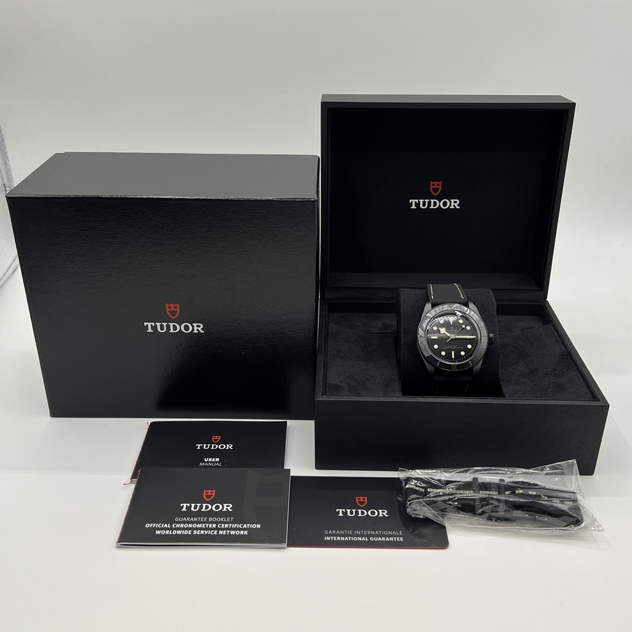 ���塼���� �֥�å��٥� BLACK BAY CERAMIC 79210CNU 41mm