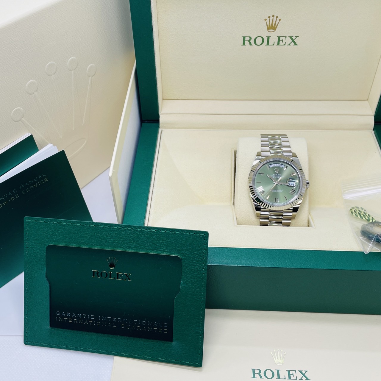 ����å��� �ǥ��ǥ��� 228239 �ۥ磻�ȥ������ ���꡼�֥��꡼�󡡥����ޥ�