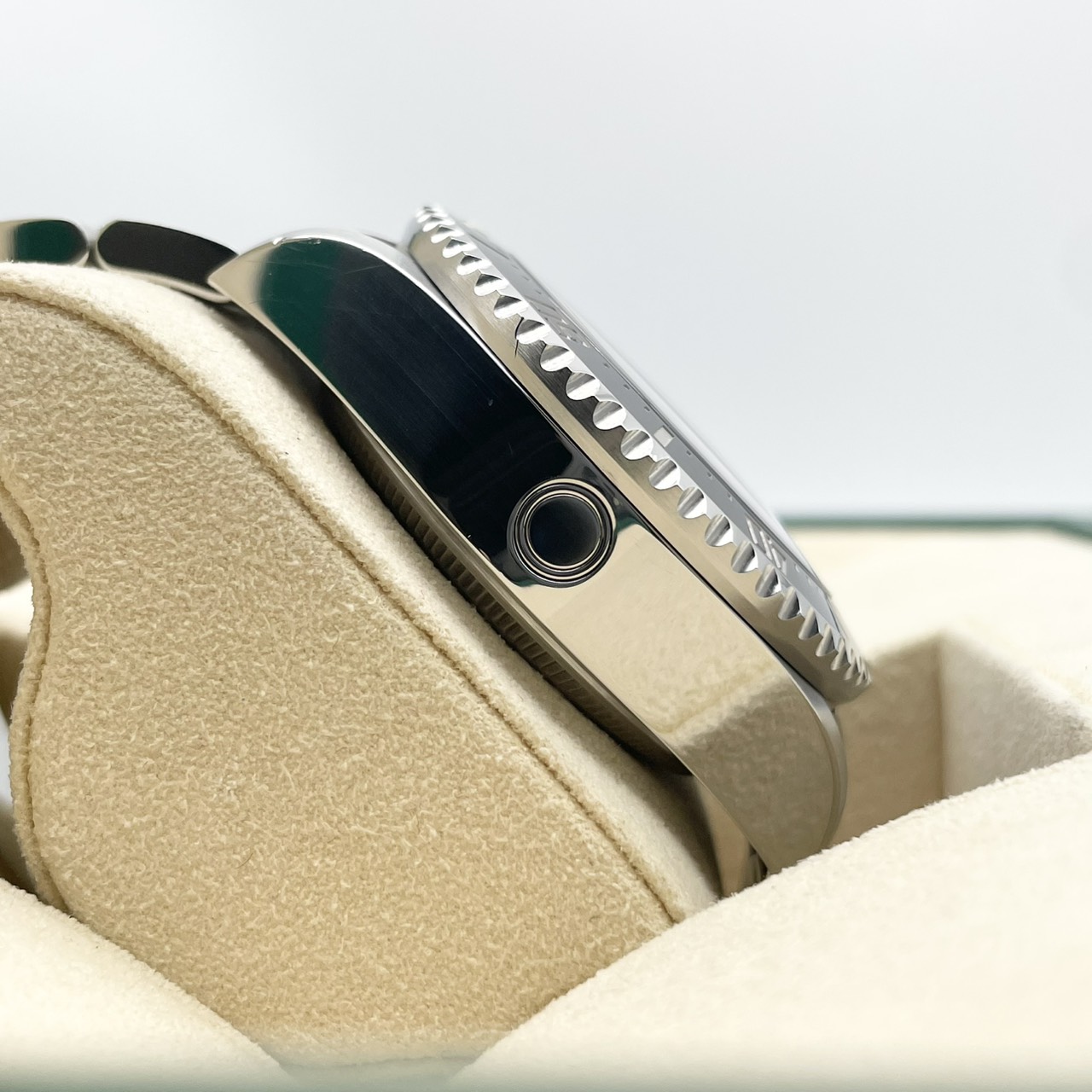 ����å��� �����ɥ����顼 �ǥ����ץ��� 126660 D�֥롼 ���ƥ�쥹�������� 44mm