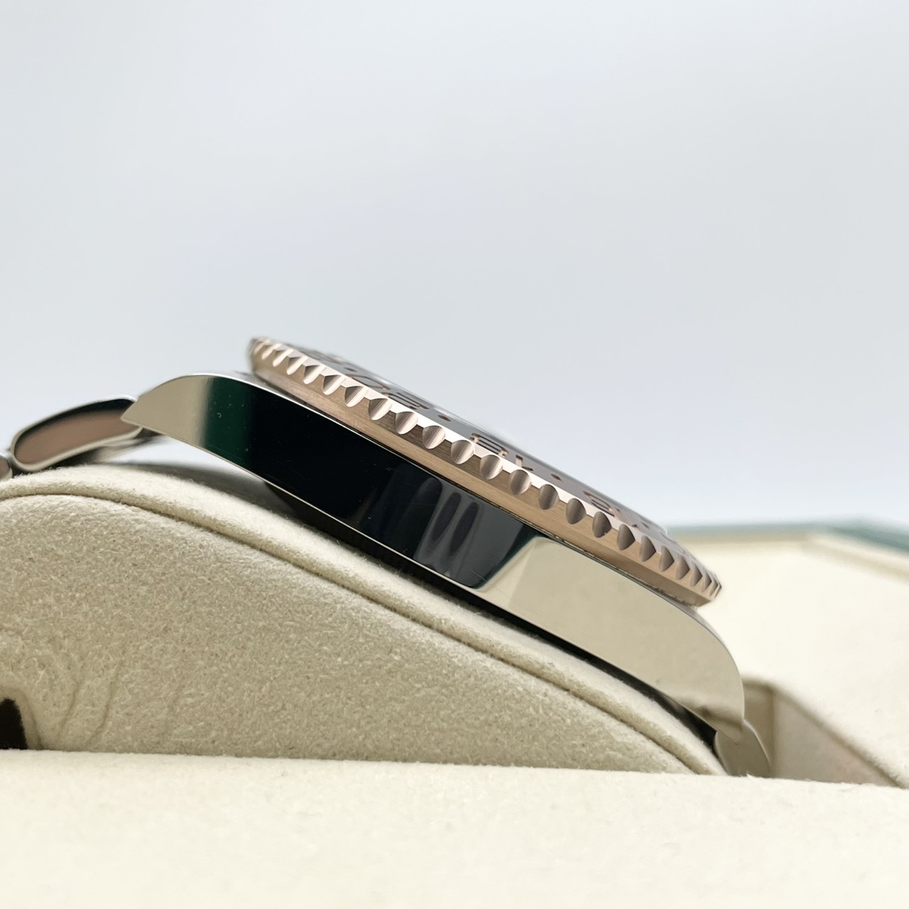 ���ò���ۥ���å��� GMT�ޥ�����II 126711CHNR �֥�å� 40mm