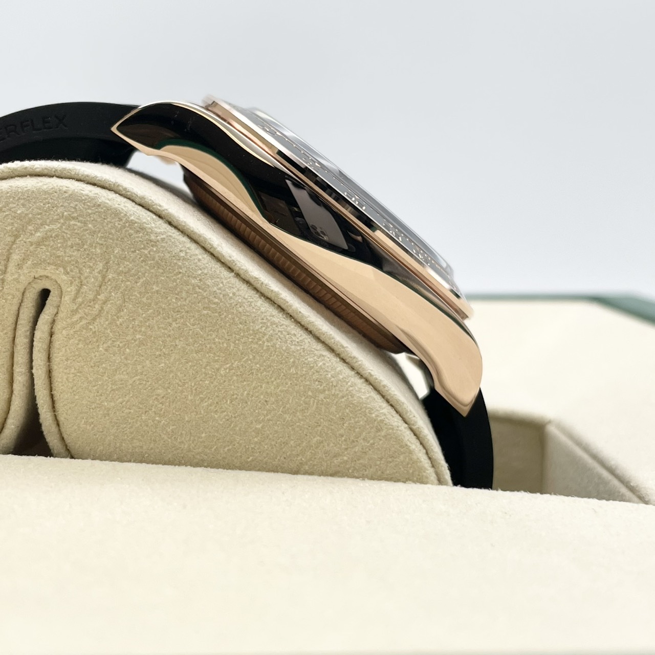 ���ݾڽ�����2026ǯ2��ۥ���å��� �ǥ��ȥ� 126515LNG �֥饤�ȥ֥�å������������ 8P������ 40mm