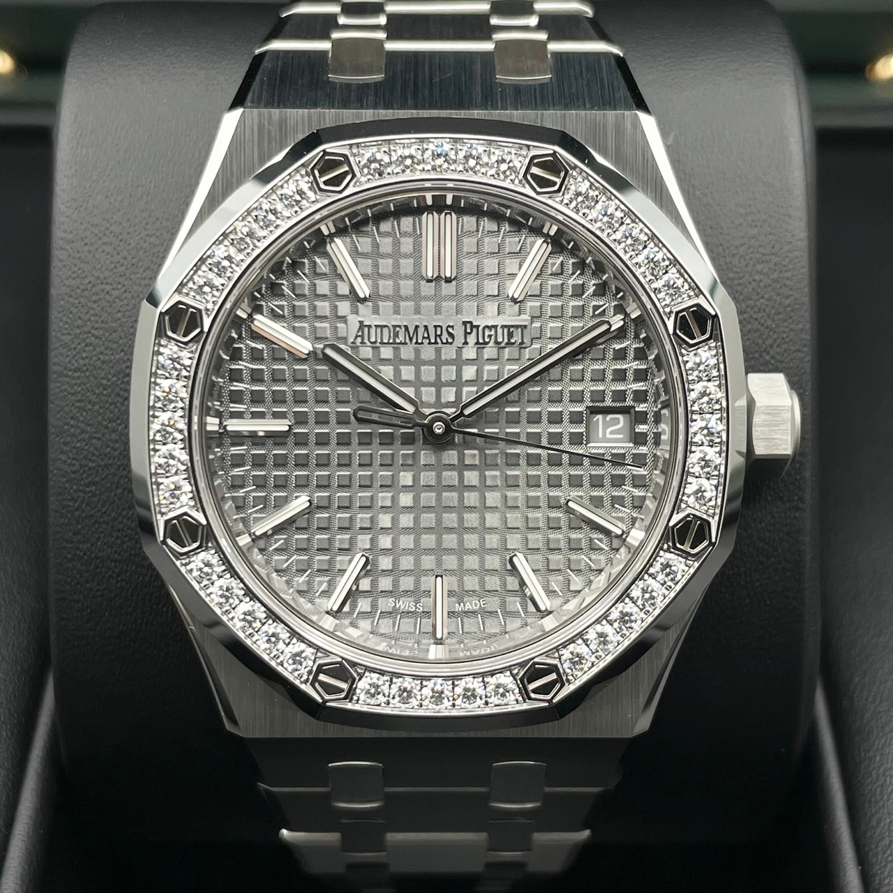 ���C���� �I�[�N�E�I�[�g�}�e�B�b�N 15551ST.ZZ.1356ST.06