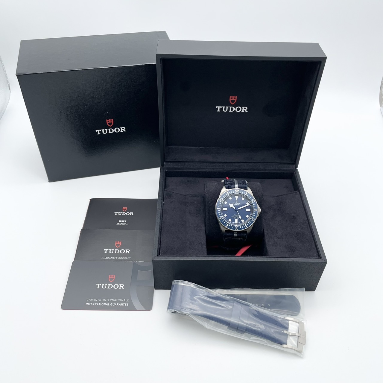���塼���� �ڥ饴�� 25707B/23 �֥롼��42����