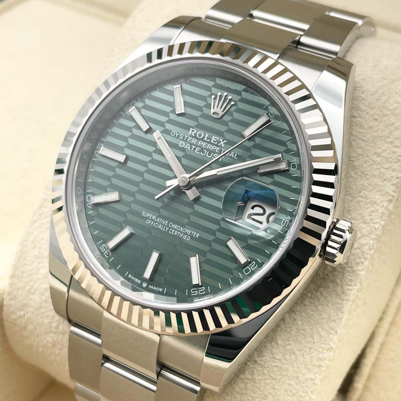 ڥǥǥ롪 å ǥȥ㥹 126334 ߥȥ꡼ ե롼ƥåɥ ֥쥹 41mm