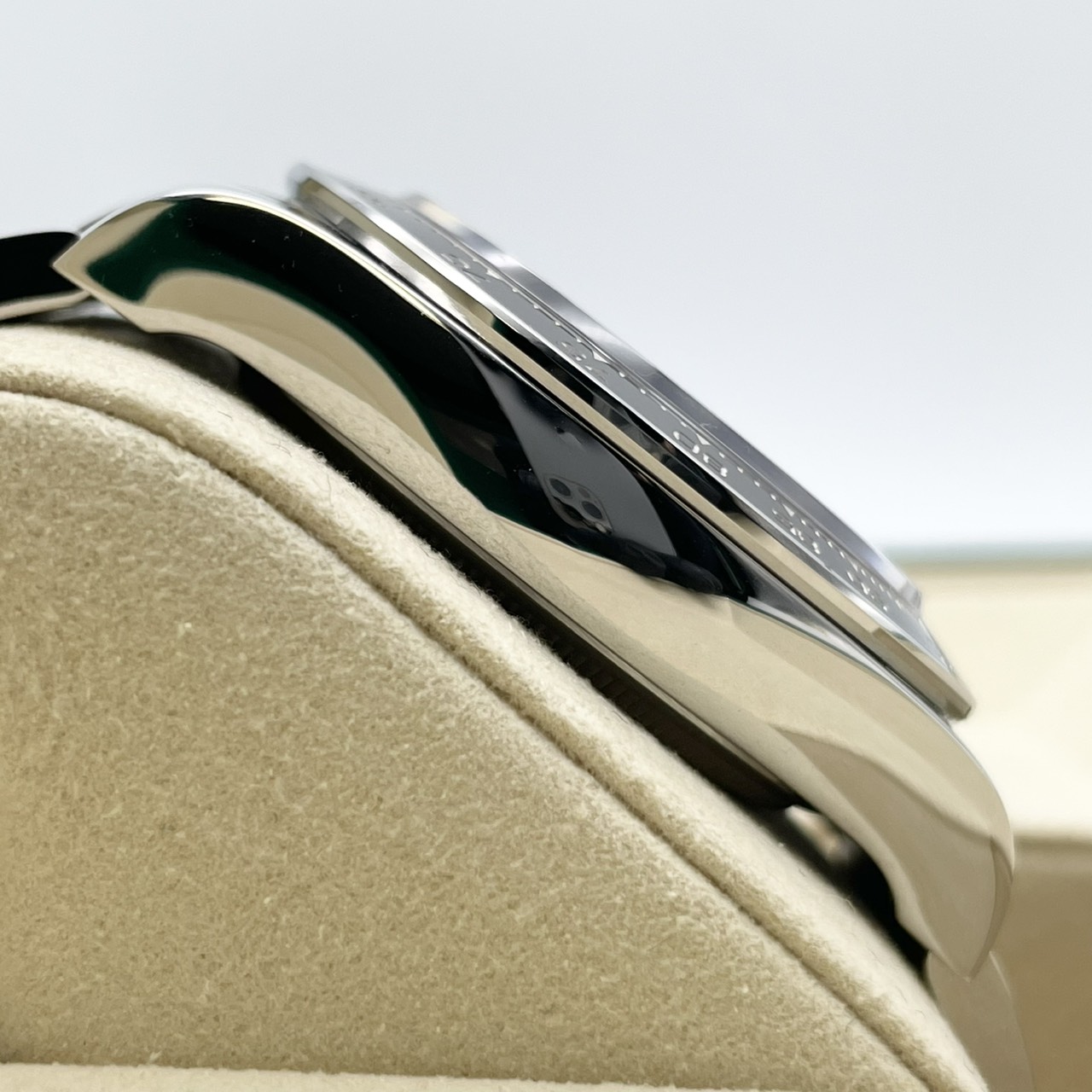 �ڲ�ƻ�λ����ۡ��ݾڽ�����2026ǯ2��ۥ���å��� �ǥ��ȥ� 126500LN �֥�å� ���ƥ�쥹�������� �����������֥쥹 40mm