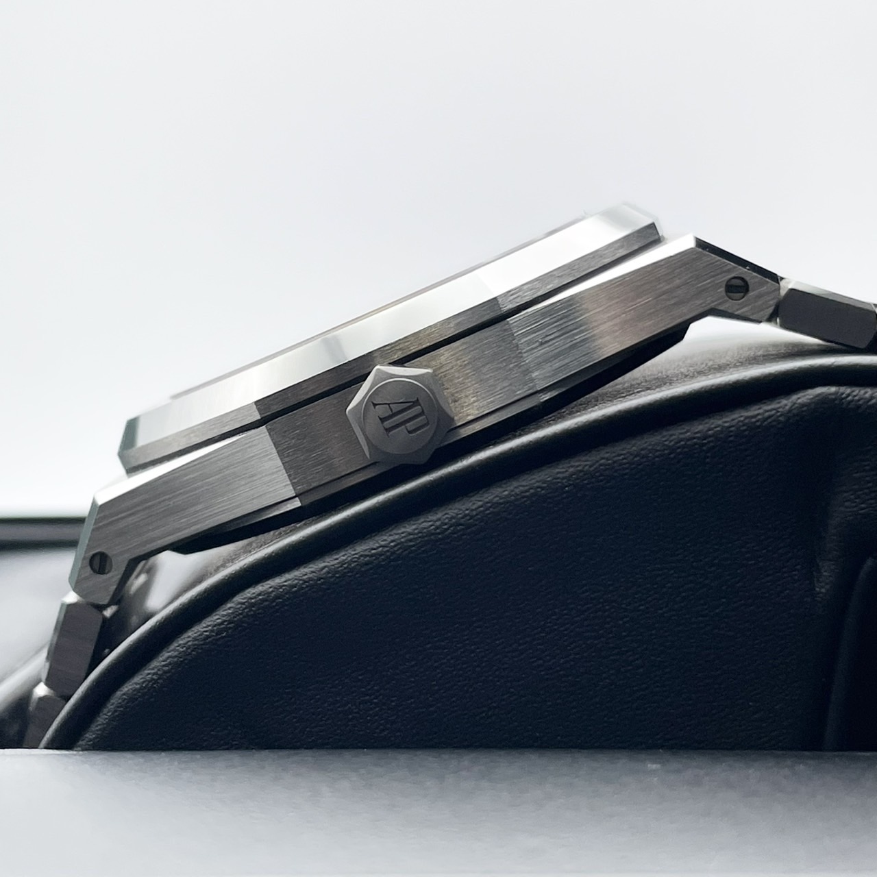 �����ǥޥԥ� ������륪����15510ST.OO.1320ST.07 �֥�å� 41mm