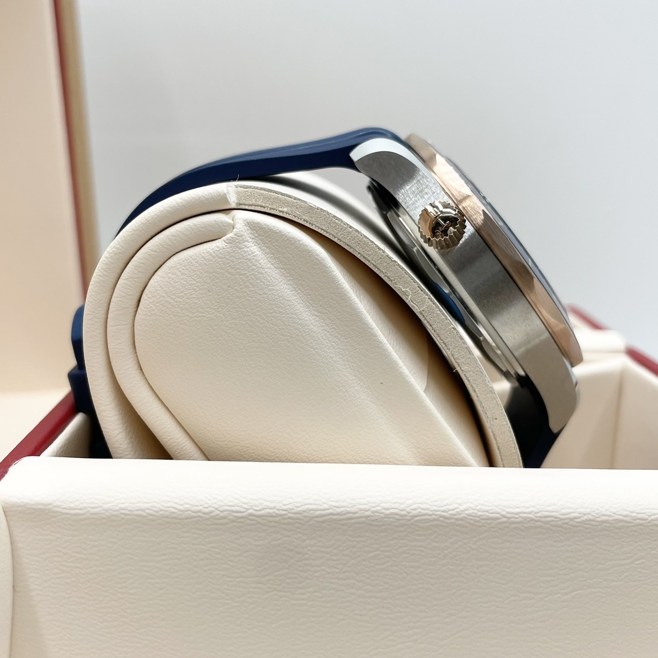 ���ᥬ �����ޥ����� 210.22.42.20.03.002 �֥롼 42mm