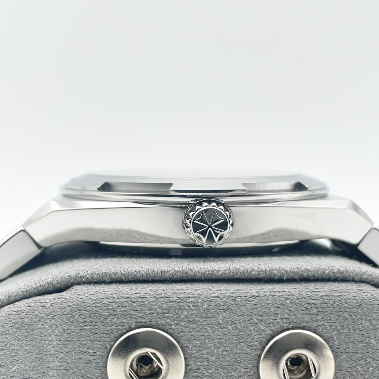 ��2025ǯ7���顪�ۥ���������󥳥󥹥��󥿥� ���������������� 4520V/210A-B128 �֥롼 41mm