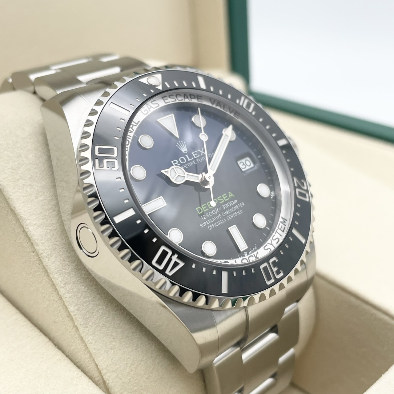 ��2025ǯ7���顪�ۥ���å��� �ǥ����ץ��� 136660 D�֥롼 44mm