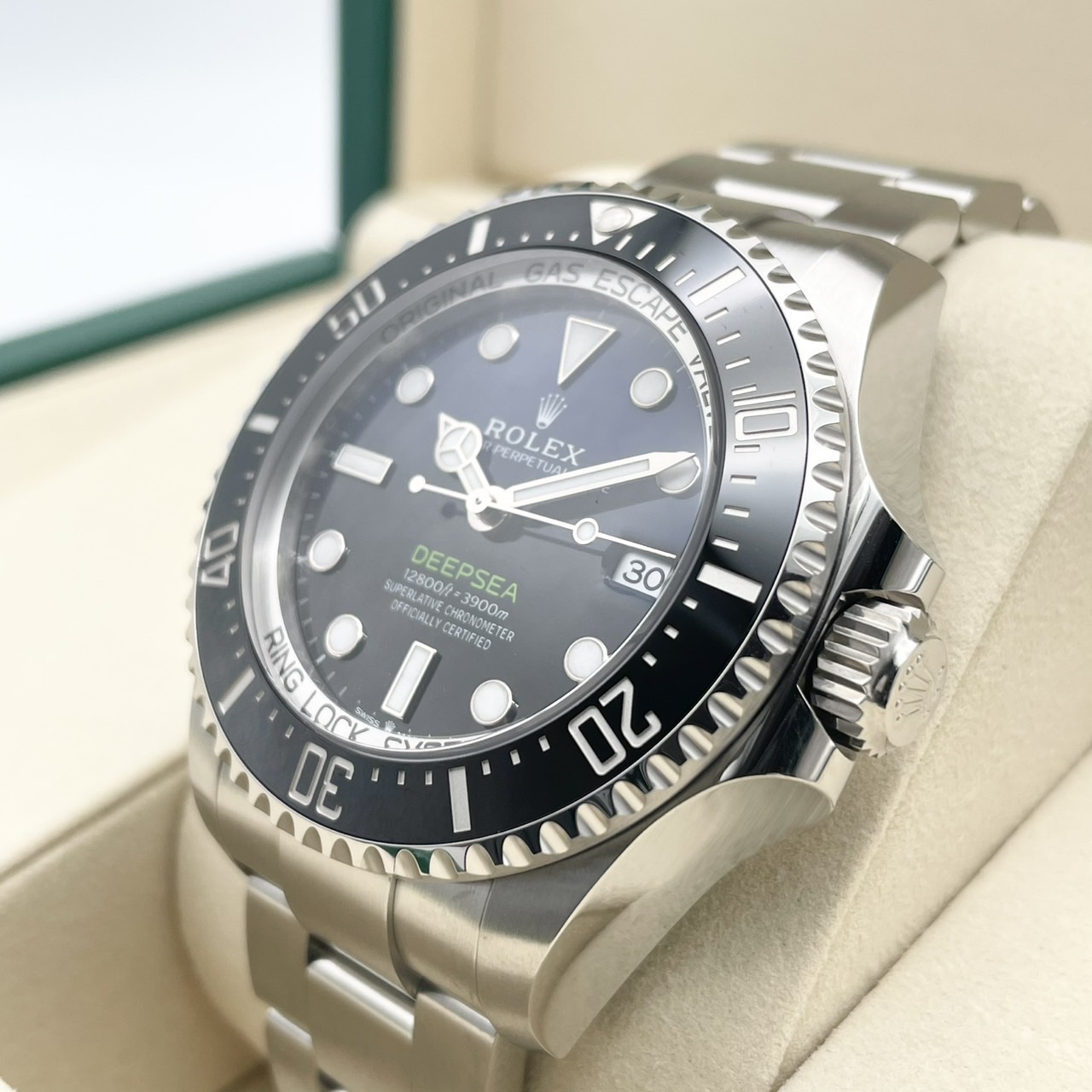 ��2025ǯ7���顪�ۥ���å��� �ǥ����ץ��� 136660 D�֥롼 44mm