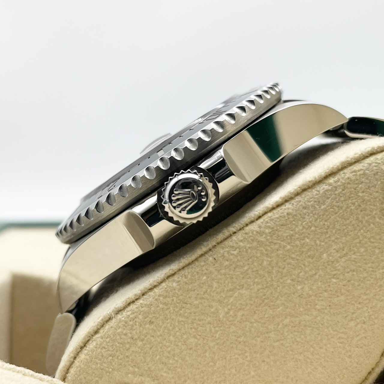 �ڤ��Ͳ����ò��ۥ���å��� �����ɥ����顼 126600 �֥�å� ���ƥ�쥹�������� 43mm