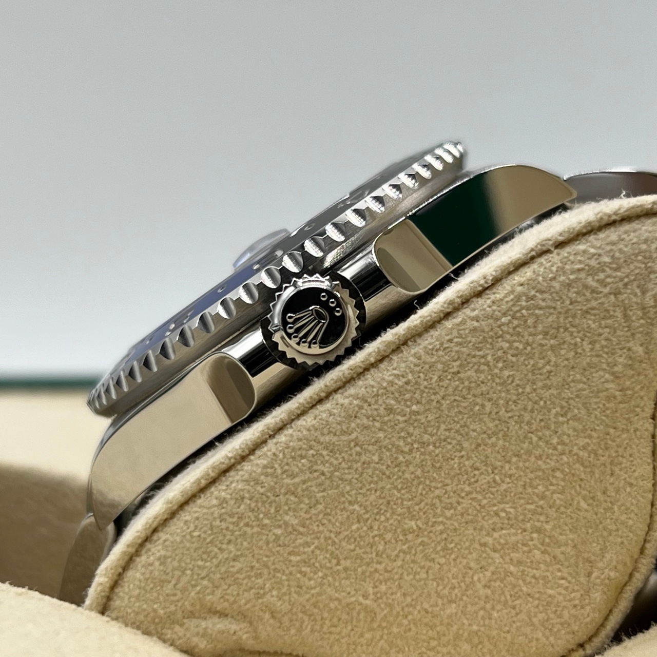 ��10/15�ޤ��ò��ۥ���å��� GMT�ޥ�����II 126710BLNR �����������֥쥹��å� �֥�å� �Хåȥޥ� 40mm