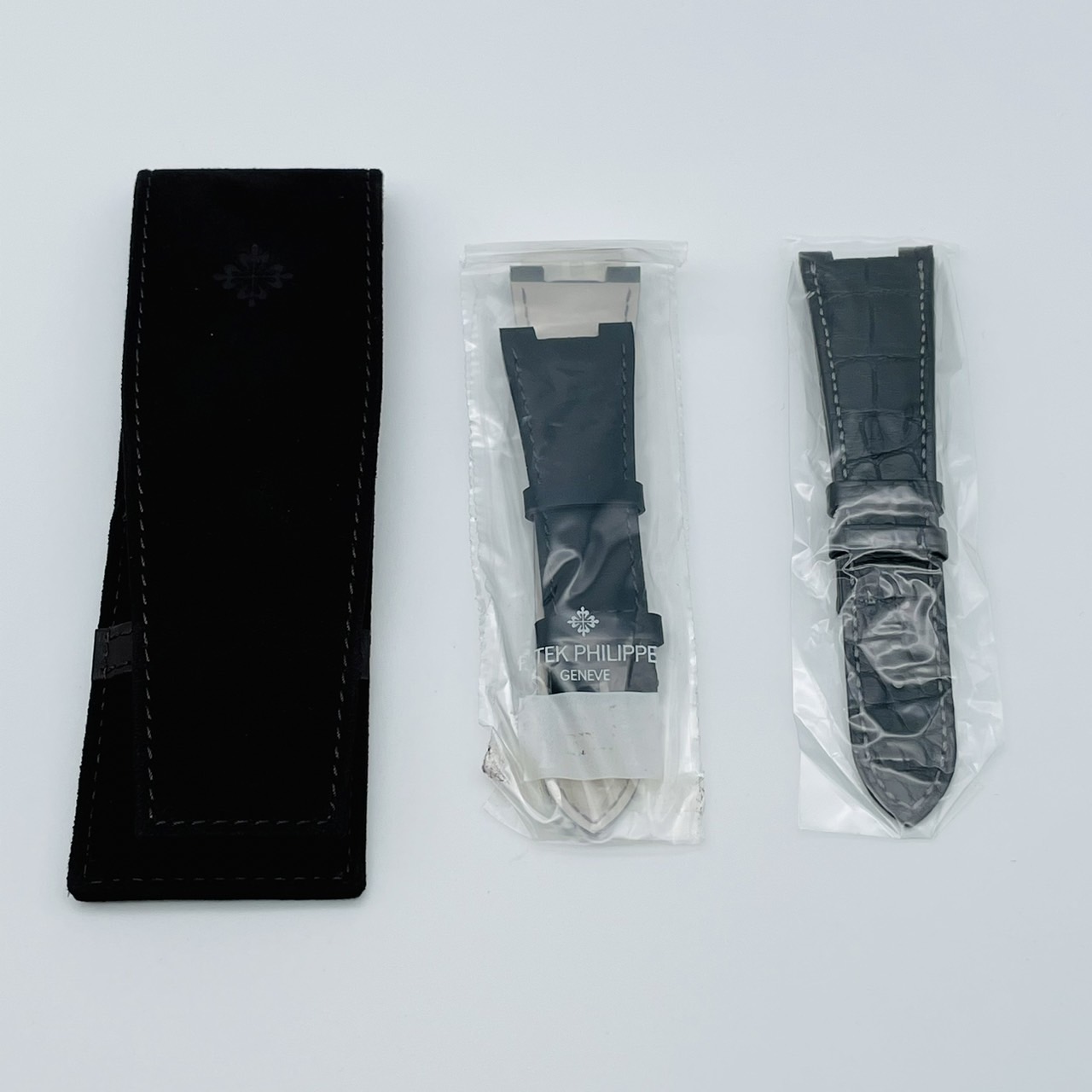 �ѥƥå��ե���å� �Ρ����饹 ���˥奢�륫������ 5726A-001�֥�å� 40.5mm