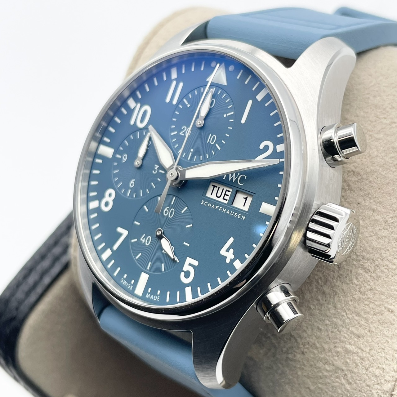 �������114���ߡ���IWC �ѥ����åȡ������å��������Υ����  IW388117 �֥롼 41mm