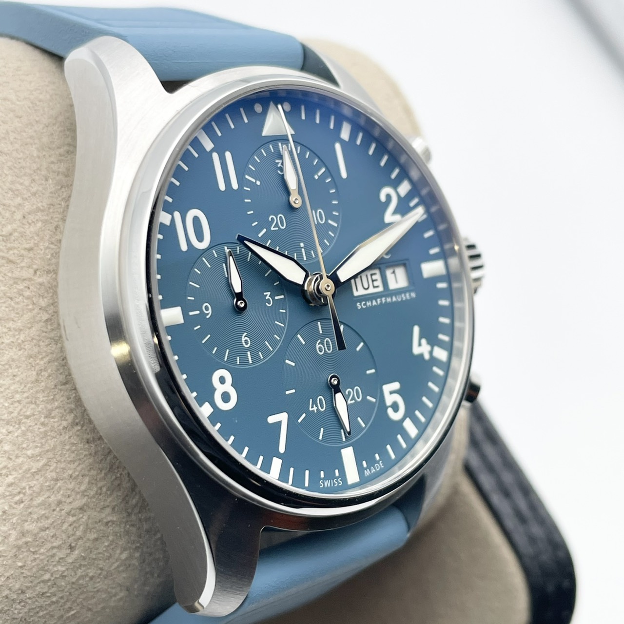 �������114���ߡ���IWC �ѥ����åȡ������å��������Υ����  IW388117 �֥롼 41mm