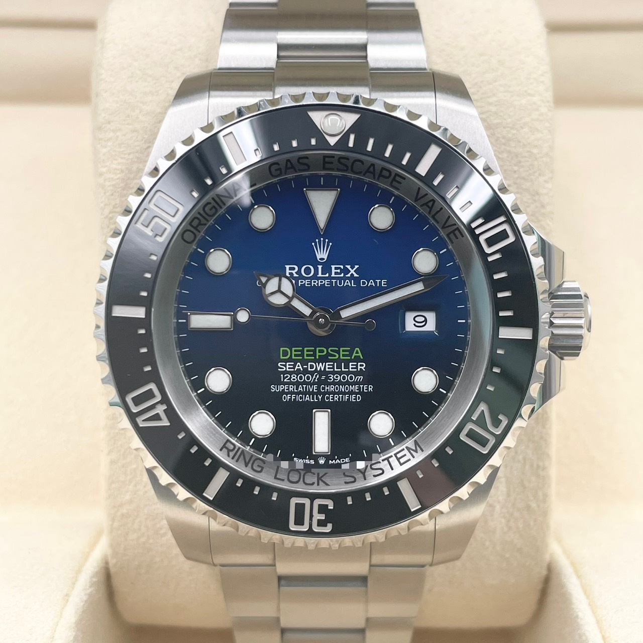 ����å��� �����ɥ����顼 �ǥ����ץ��� 126660 D�֥롼 ���ƥ�쥹�������� 44mm