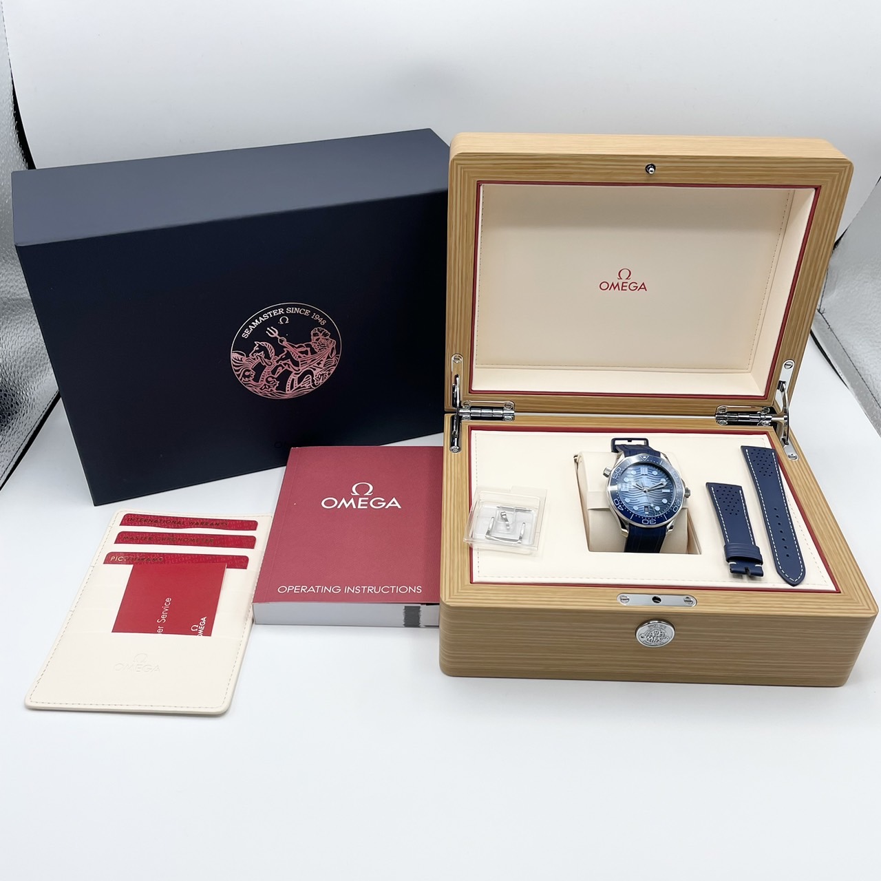 ���ᥬ �����ޥ����� 210.32.42.20.03.002 �֥롼 42mm