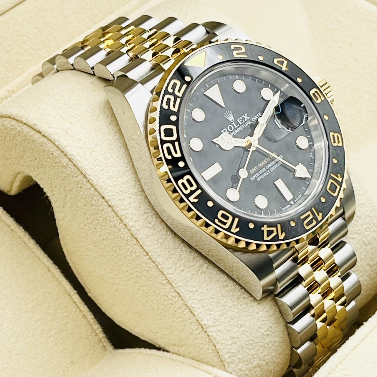 ��2023ǯ����ۥ���å��� GMT�ޥ�����II 126713GRNR 40mm