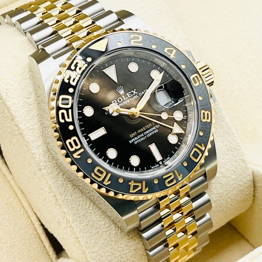 ��2023ǯ����ۥ���å��� GMT�ޥ�����II 126713GRNR 40mm