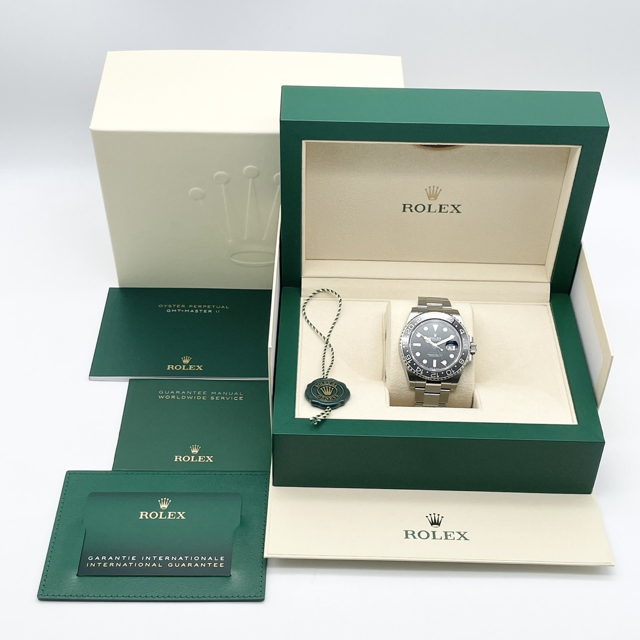 ��GW���̸����ò��ۥ���å��� GMT�ޥ�����II 126710GRNR �֥�å� �����������֥쥹 40mm