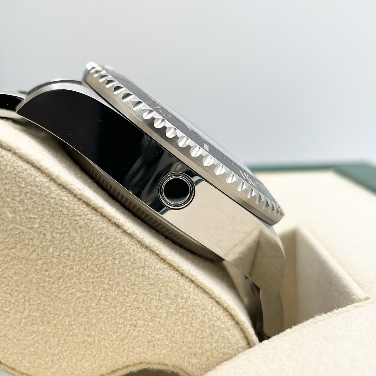 ����å��� �����ɥ����顼 �ǥ����ץ��� 126660 D�֥롼 ���ƥ�쥹�������� 44mm