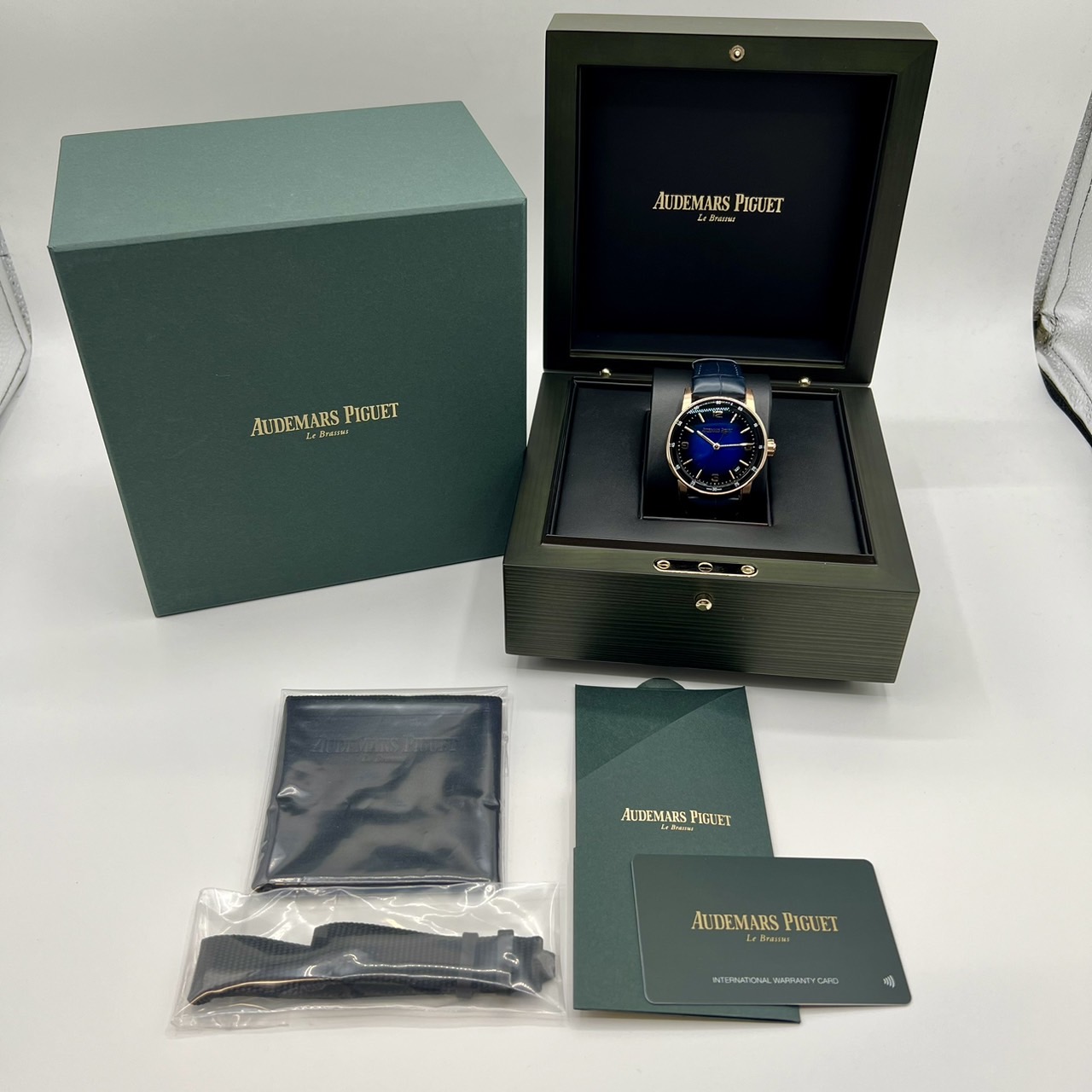 ��11/3,4,5��3Ϣ�����ò��ۥ����ǥޥԥ� CODE 11.59 �Х� �����ǥ� �ԥ������ȥޥƥ��å� 15210OR.OO.A002KB.03