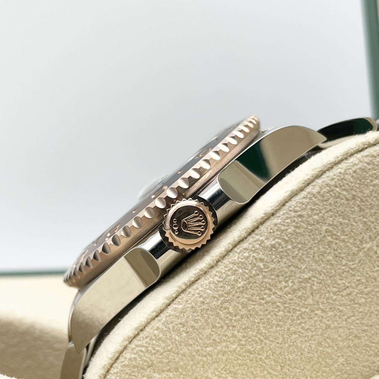 �ڿ�����顪�ۥ���å��� GMT�ޥ�����II 126711CHNR �֥�å� 40mm