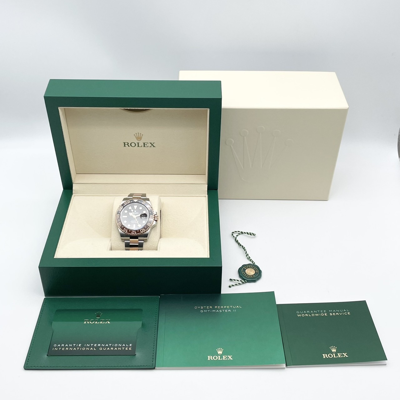 �ڿ�����顪�ۥ���å��� GMT�ޥ�����II 126711CHNR �֥�å� 40mm