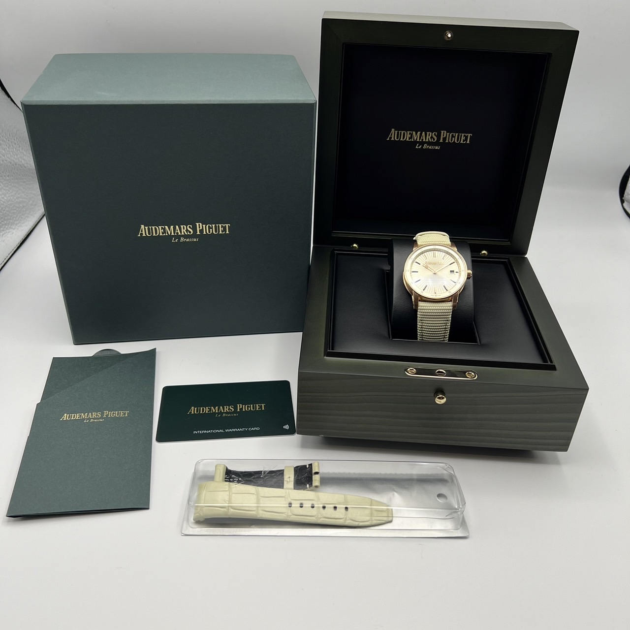 440 ǥޥԥ CODE 11.59 Х ǥ ԥȥޥƥå 77410OR.OO.A825CR.01 38mm