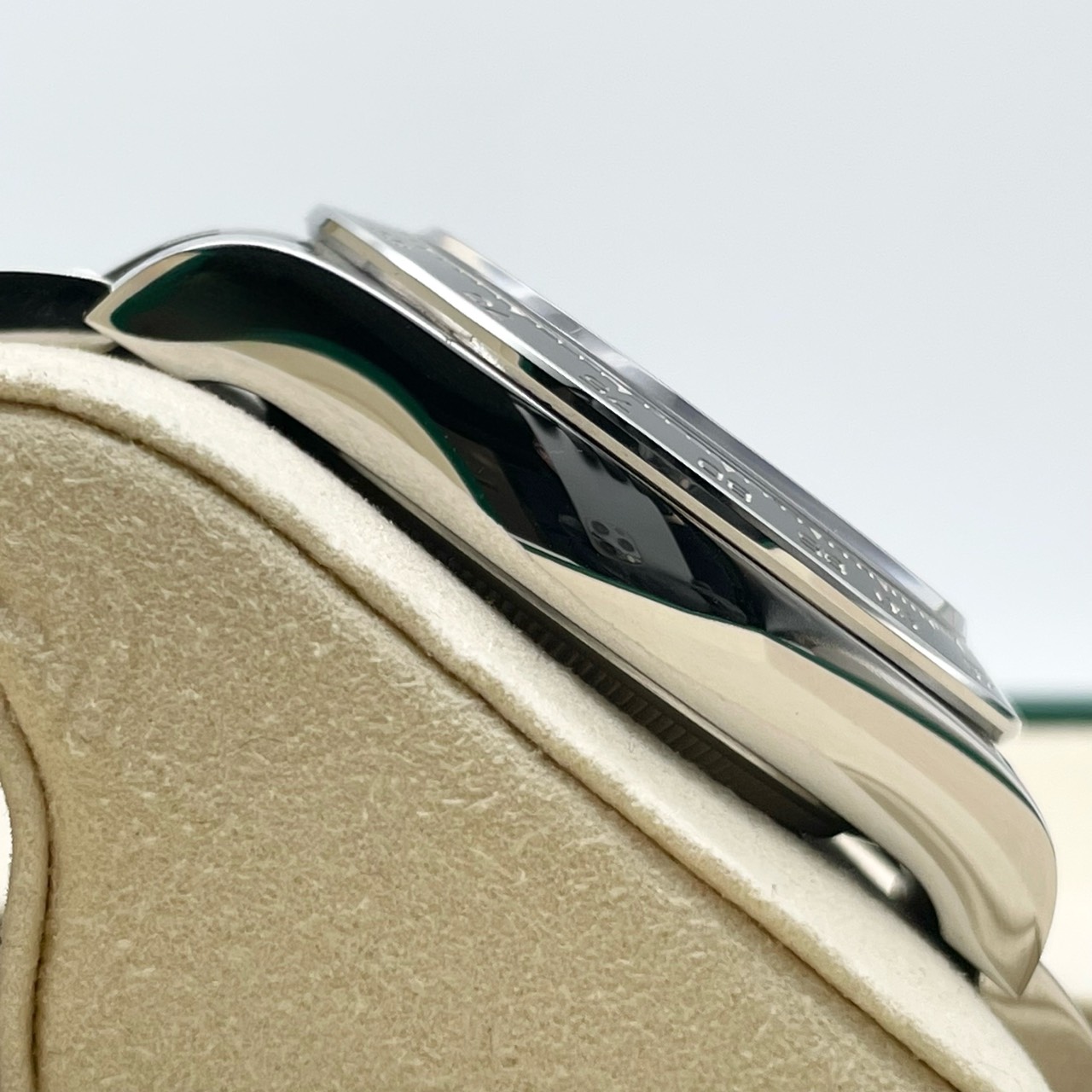 ��25ǯ10���顪 ���������ݸ�����դ����ۥ���å��� �ǥ��ȥ� 126500LN  �֥�å� ���ƥ�쥹�������� �����������֥쥹 40mm