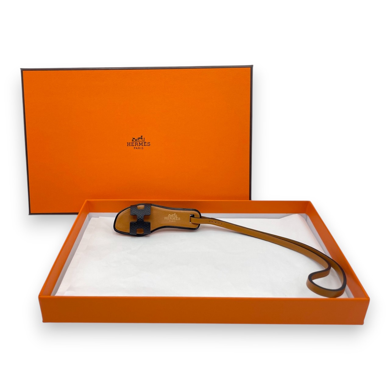 エルメス オラン ナノ チャーム ノワール/ナチュラルサブレ エプソン