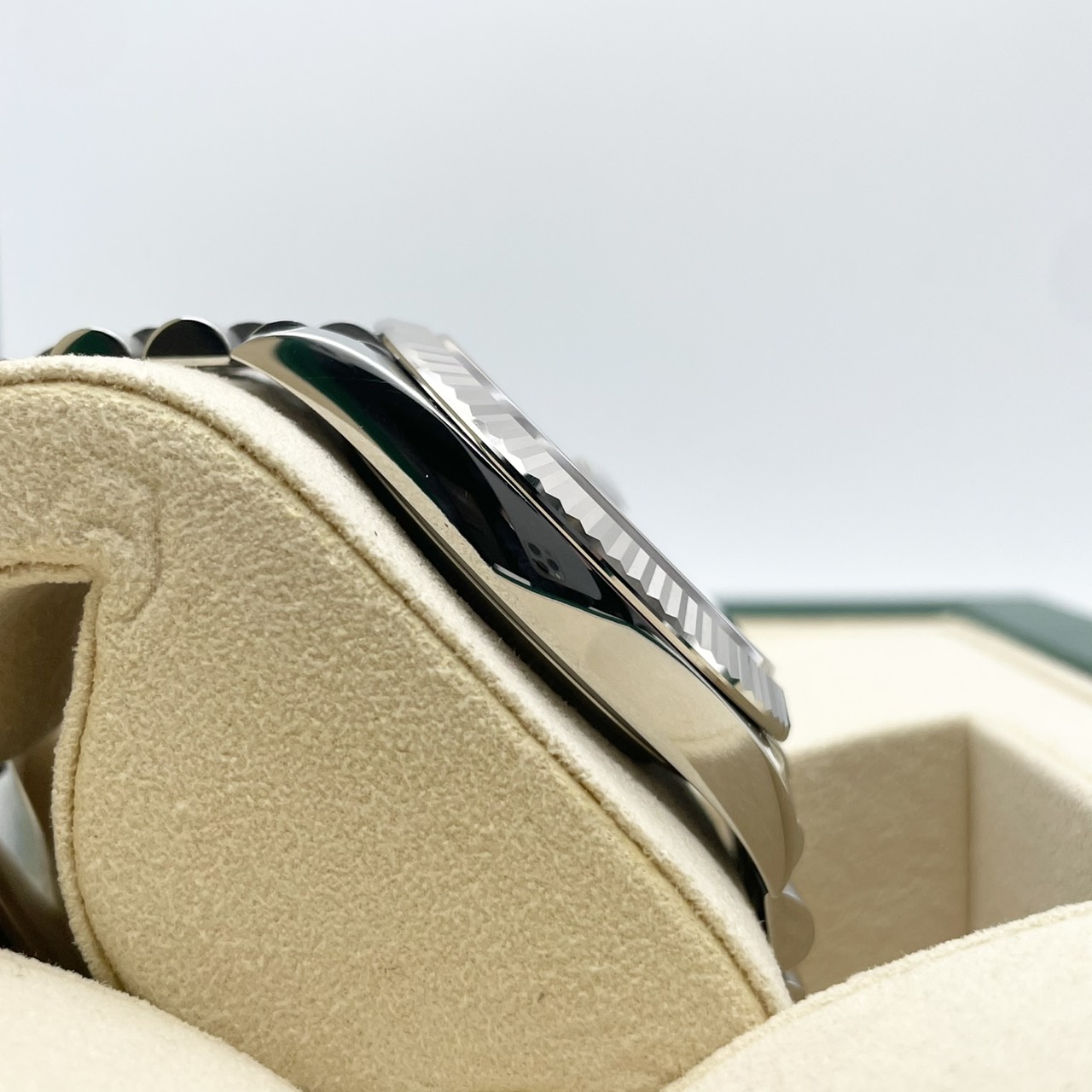 ��ǯ�����軻���ʡ����ۥ���å��� �ǥ��ȥ��㥹�� 126334G �֥饤�ȥ֥롼  ����ӥ꡼�֥쥹��å� 41mm