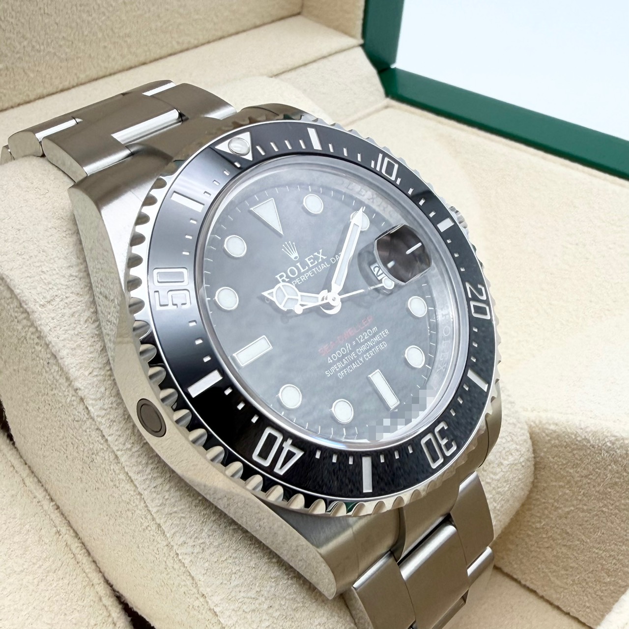 ����å��� �����ɥ����顼 126600 �֥�å� 43mm