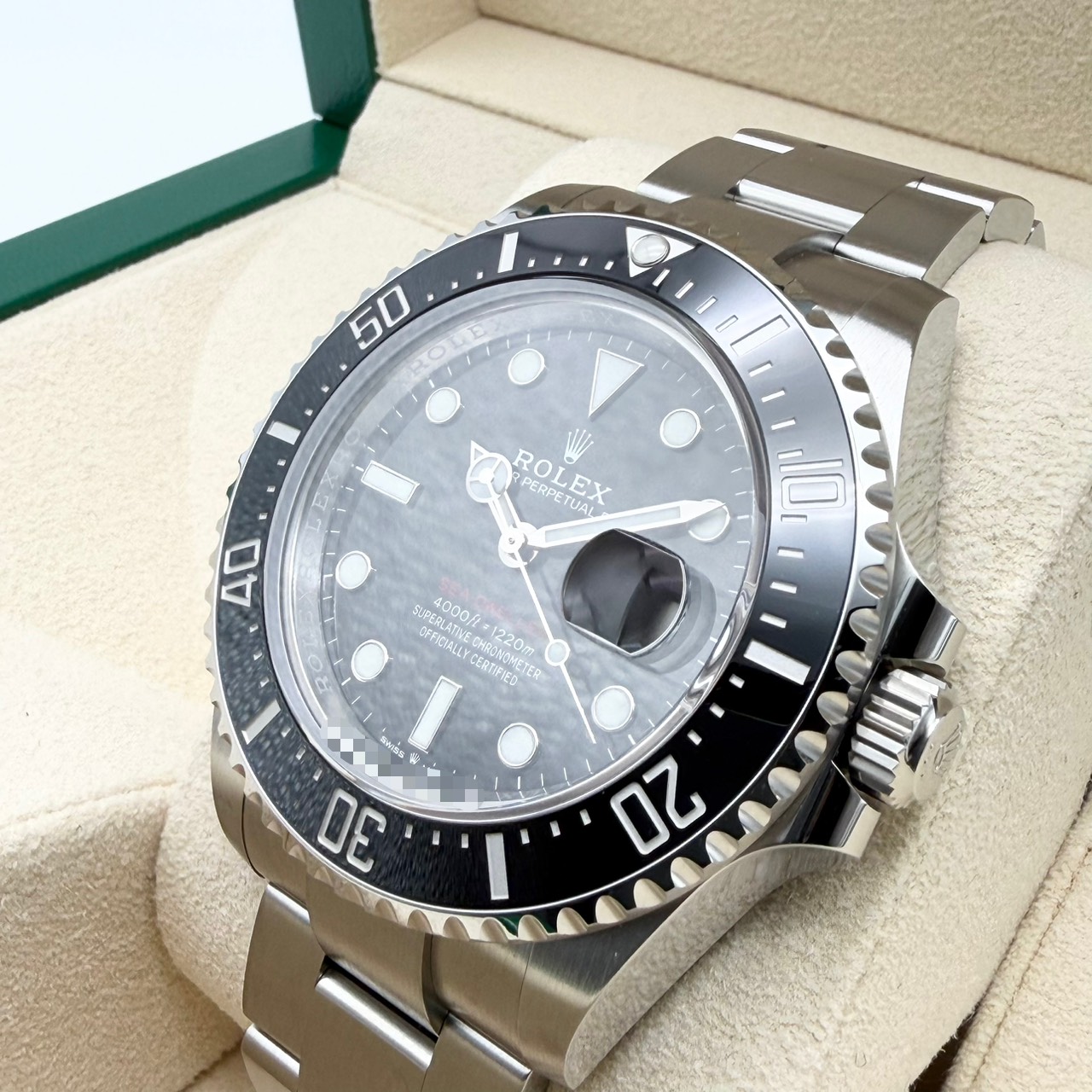 ����å��� �����ɥ����顼 126600 �֥�å� 43mm