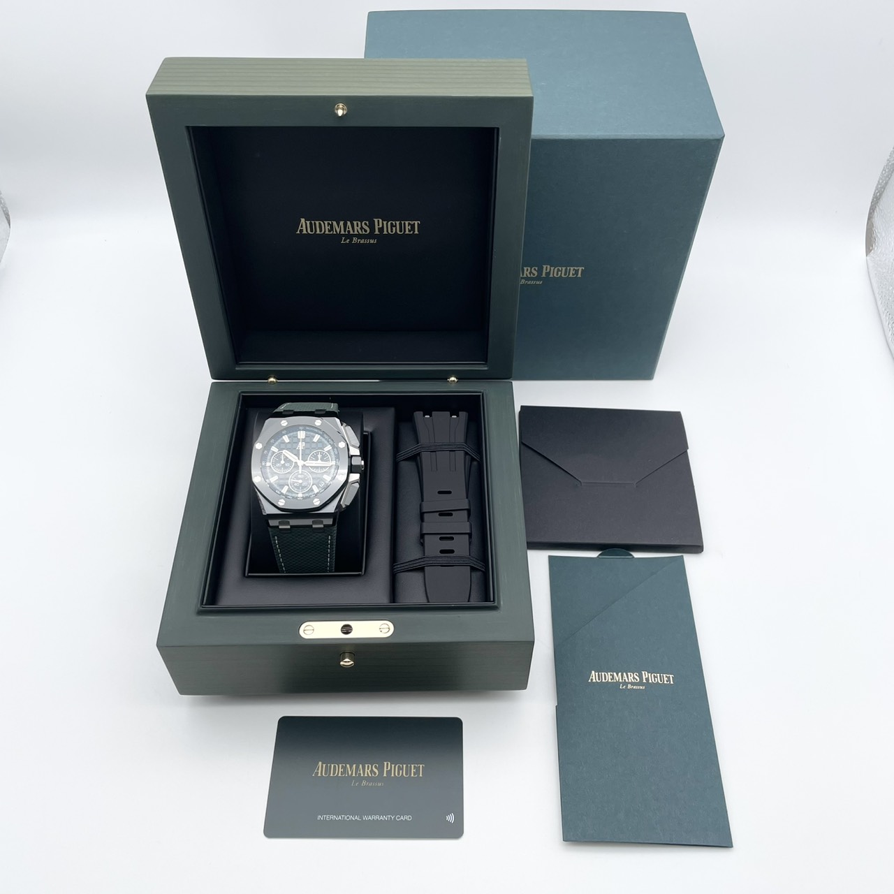 ��2025ǯ�ǽ��ץ饤�����ۡ����8,415,000�ߡ��ۡ�25ǯ����ۥ����ǥޥԥ� ������륪���� ���ե��祢 26420CE.OO.A063VE.01 ���꡼�� 43mm