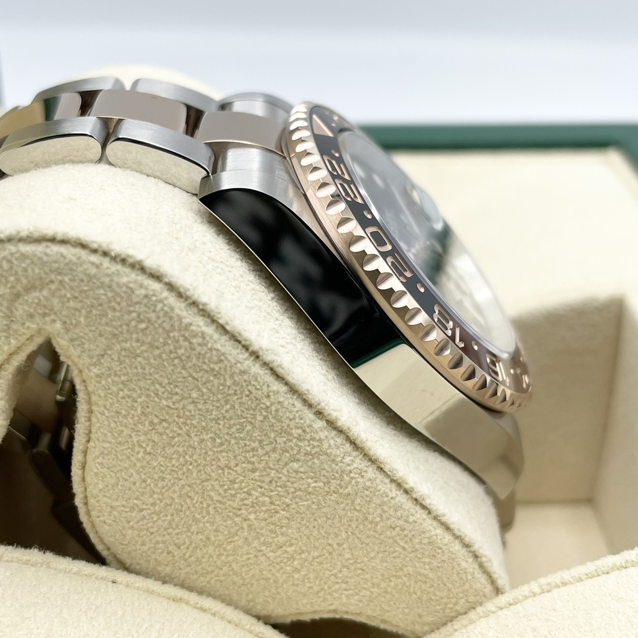 ����å��� GMT�ޥ�����II 126711CHNR �֥�å� 40mm