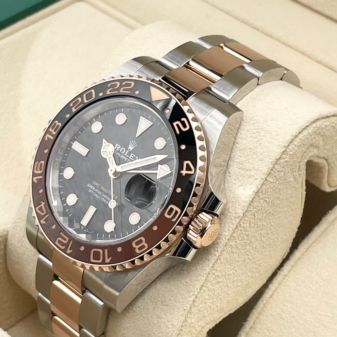 �ڿ�����顪���ۥ���å��� GMT�ޥ�����II 126711CHNR �֥�å� 40mm