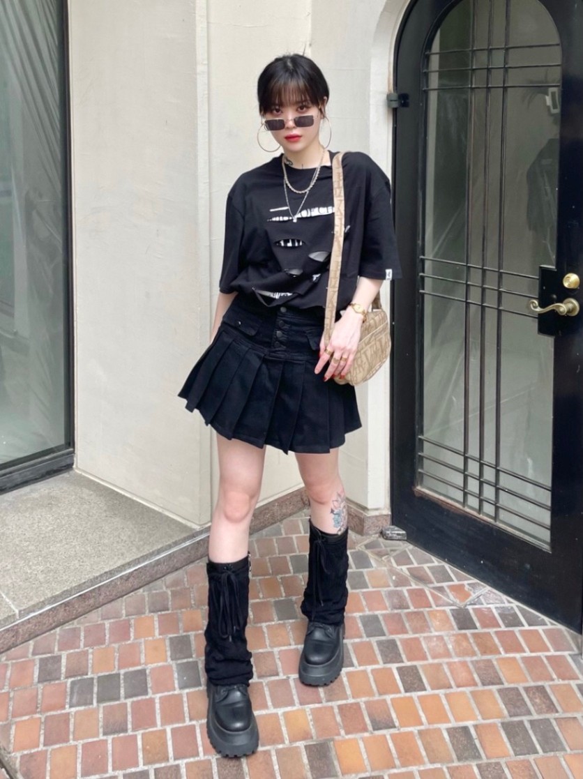 受注制【Never mind the XU】button pleats denim skirt (2color)