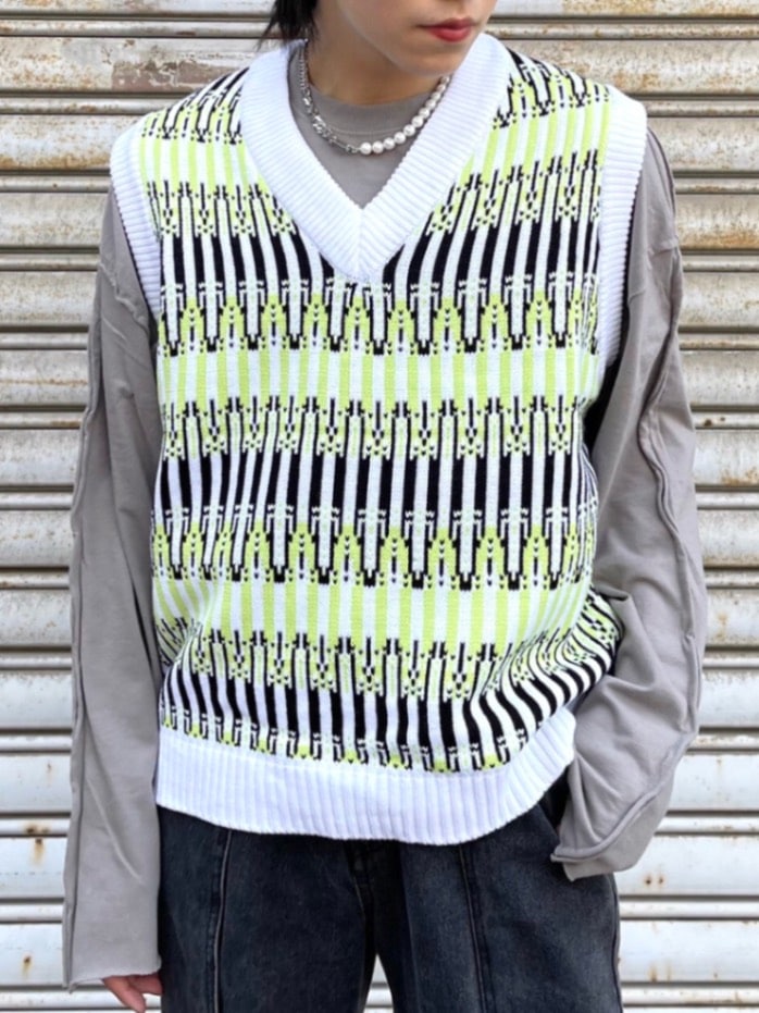 受注制【Chikashitsu +】pattern design knit vest (3color)