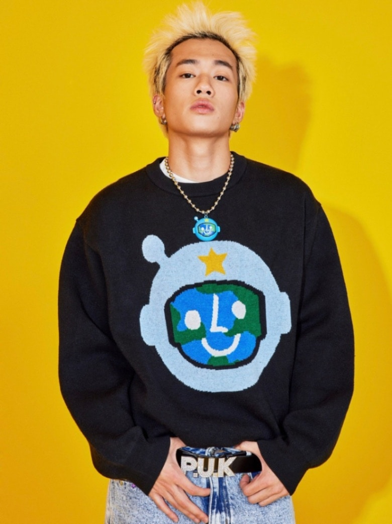 【P.U.K】ASTRONAUT SWEATER