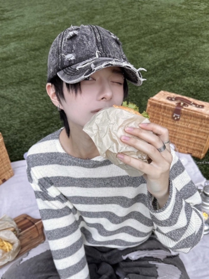 【LUV CODE】damage denim cap (2color)