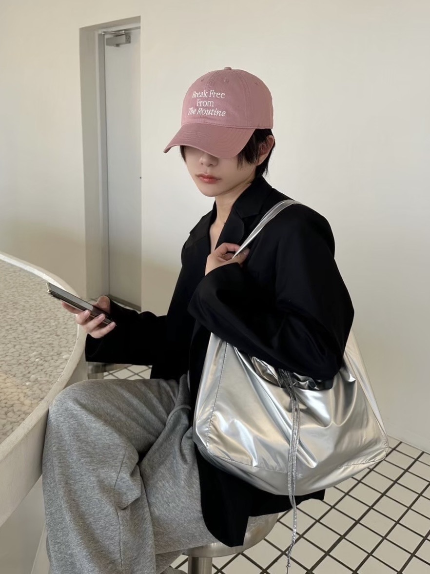 【LUV CODE】metallic shoulder bag