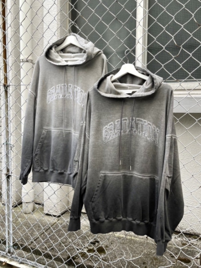 受注制【XU DOG】gradation hoodie (2color)