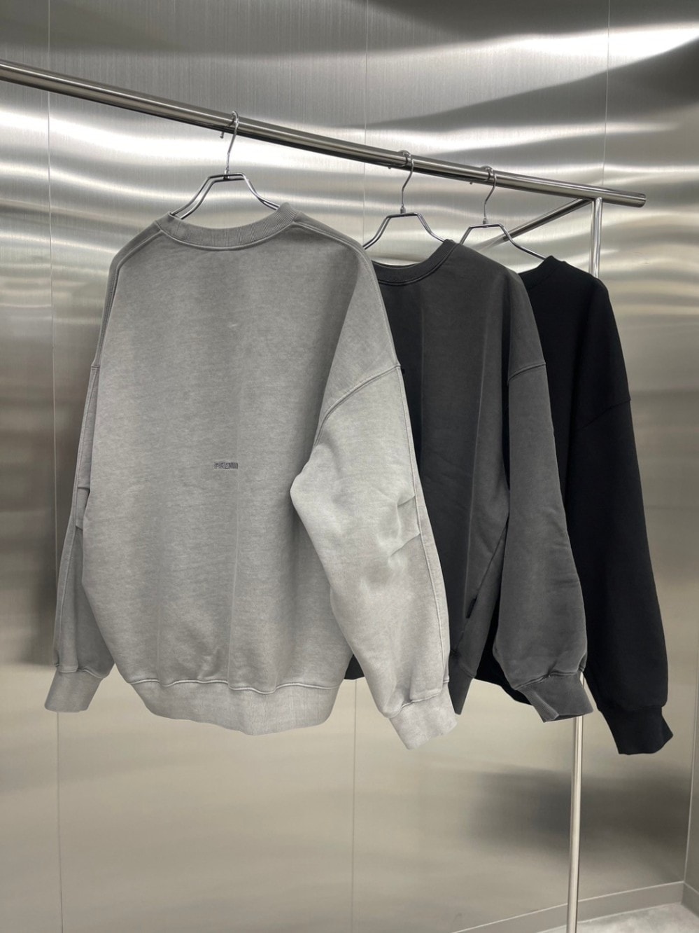 受注制【nmtc +】logo pigment sweat shirts (3color)