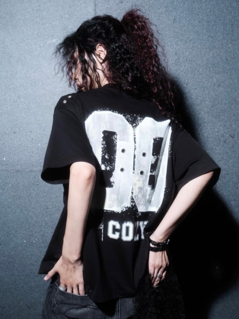 5/12再入荷【Cozy world Wide】00 KNIGHT CLUB T SHIRT | OUR
