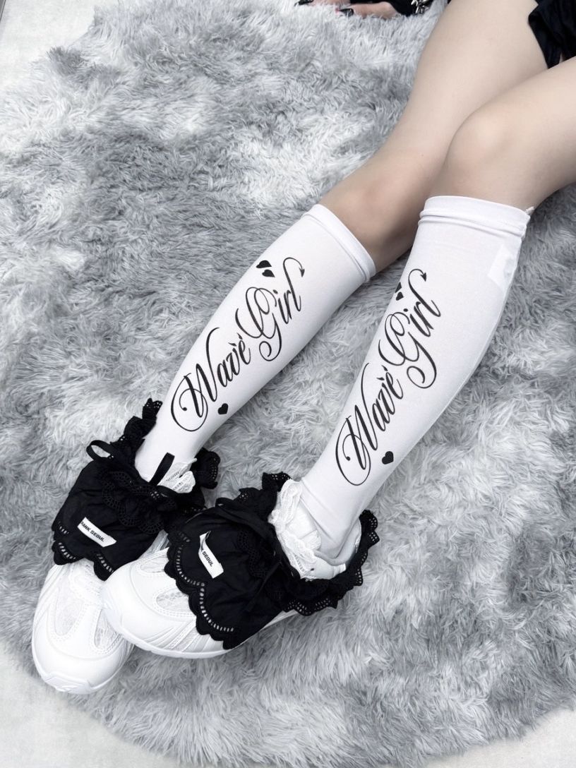 受注制【nmtc +】lettering socks (2color)