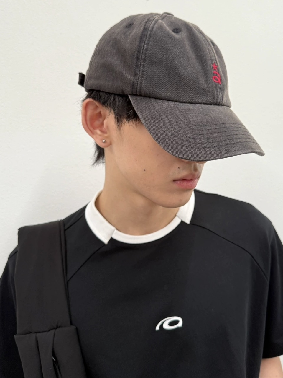 ARCH by ROARINGWILD】MICRO LABEL CURVED BRIM HAT | OUR BRAND