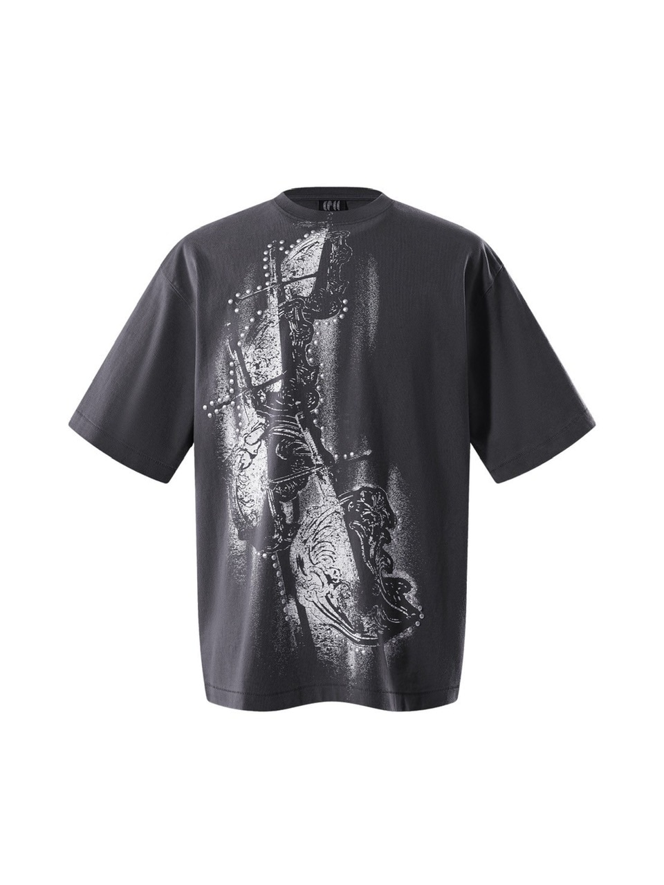 【The Boy Has No Patience】LUMINOUS DAWN PHANTOM SWORDSHIELD TEE / 【ザボーイハズノーペーシェンス】パールグラフィックメタルロゴ半袖Tシャツ