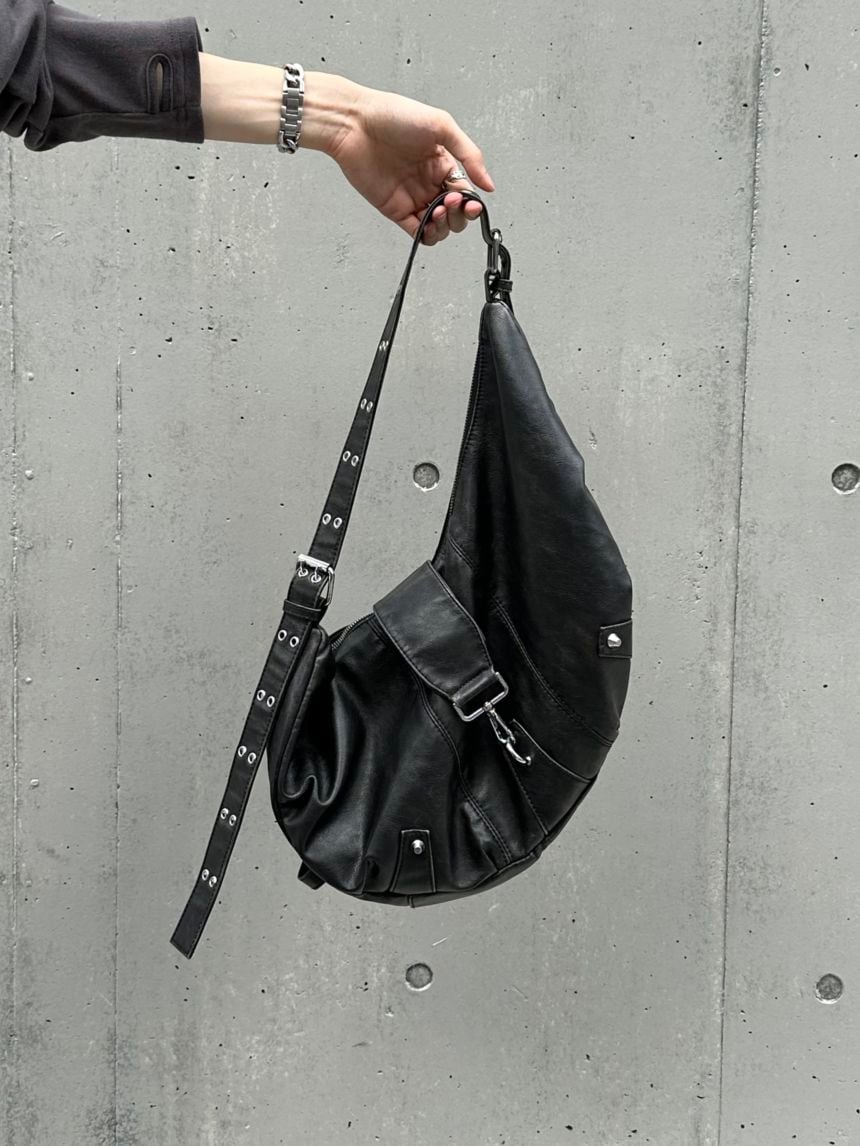 【即完売】chikashitsu+ トートバッグ 受注制【Chikashitsu +】box design leather tote bag (3color