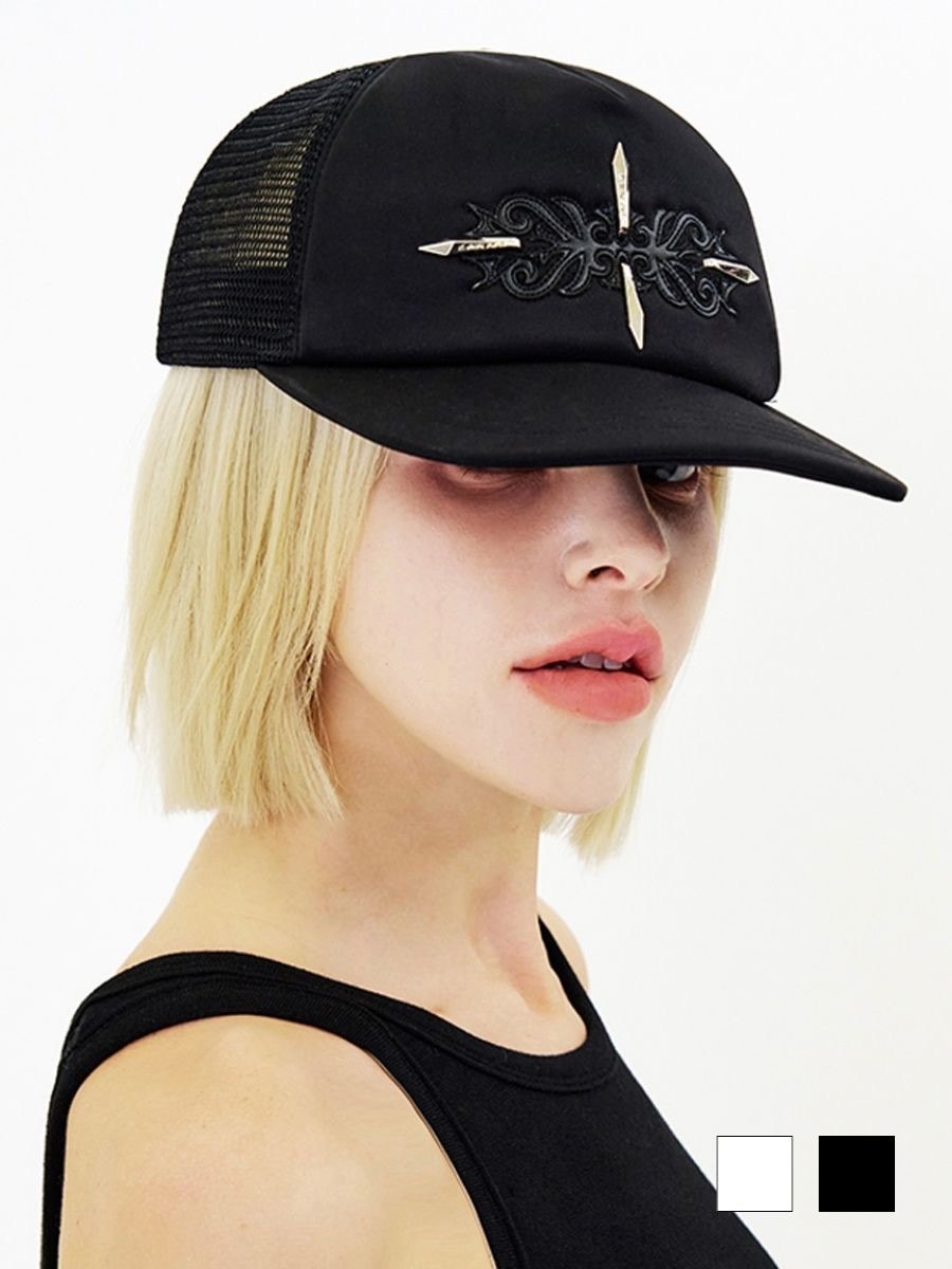 【E RIN AI E】CROSS TRUCKER CAP